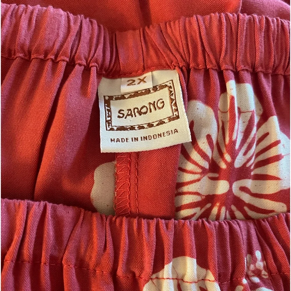 Sarong Coral Hawaiian Pant with Cream Hibiscus Flower Print 🌺 Plus Size 2X - Picture 5 of 6
